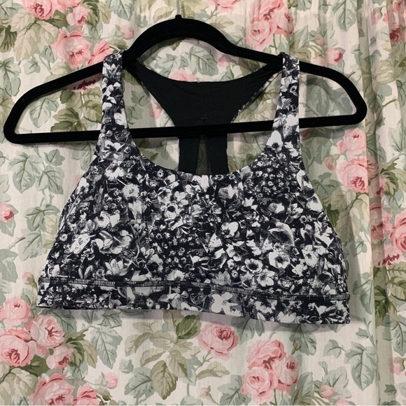 LULULEMON - Invigorate Bra - Picture 3 of 7